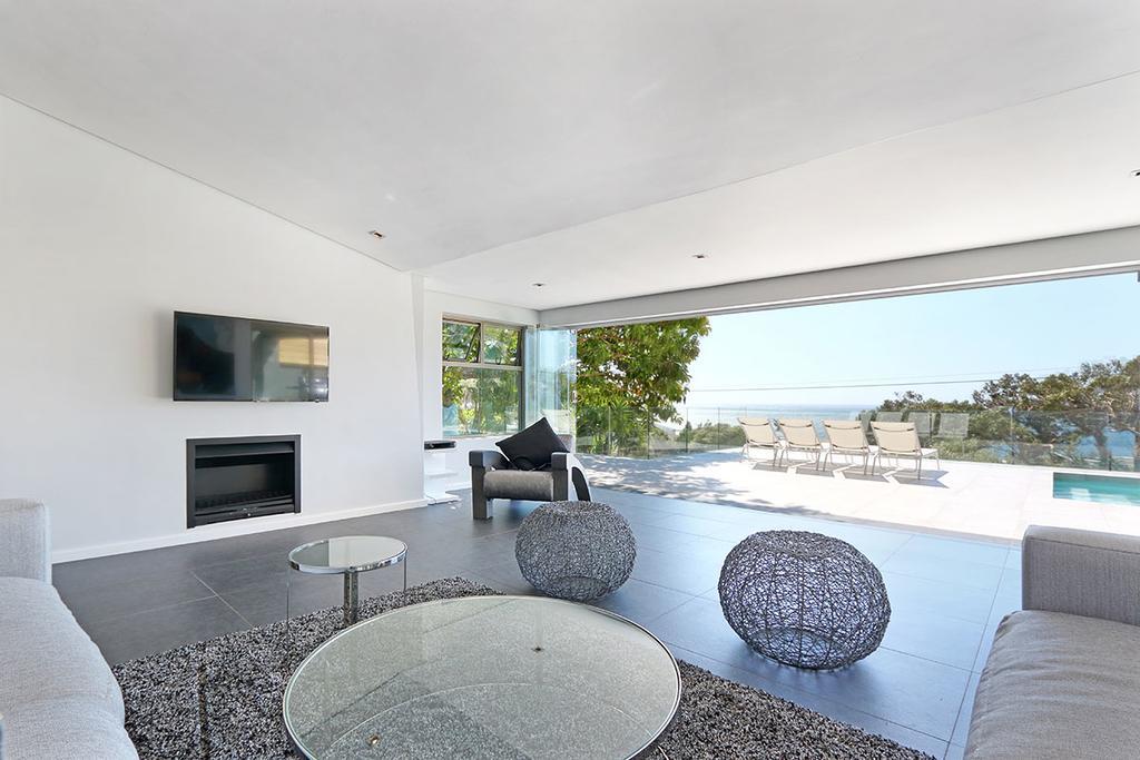 Valtameri By Totalstay Camps Bay Luaran gambar