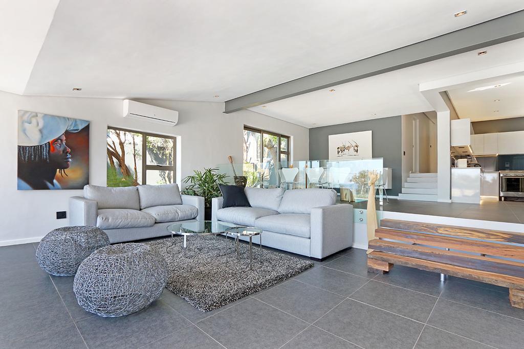 Valtameri By Totalstay Camps Bay Luaran gambar