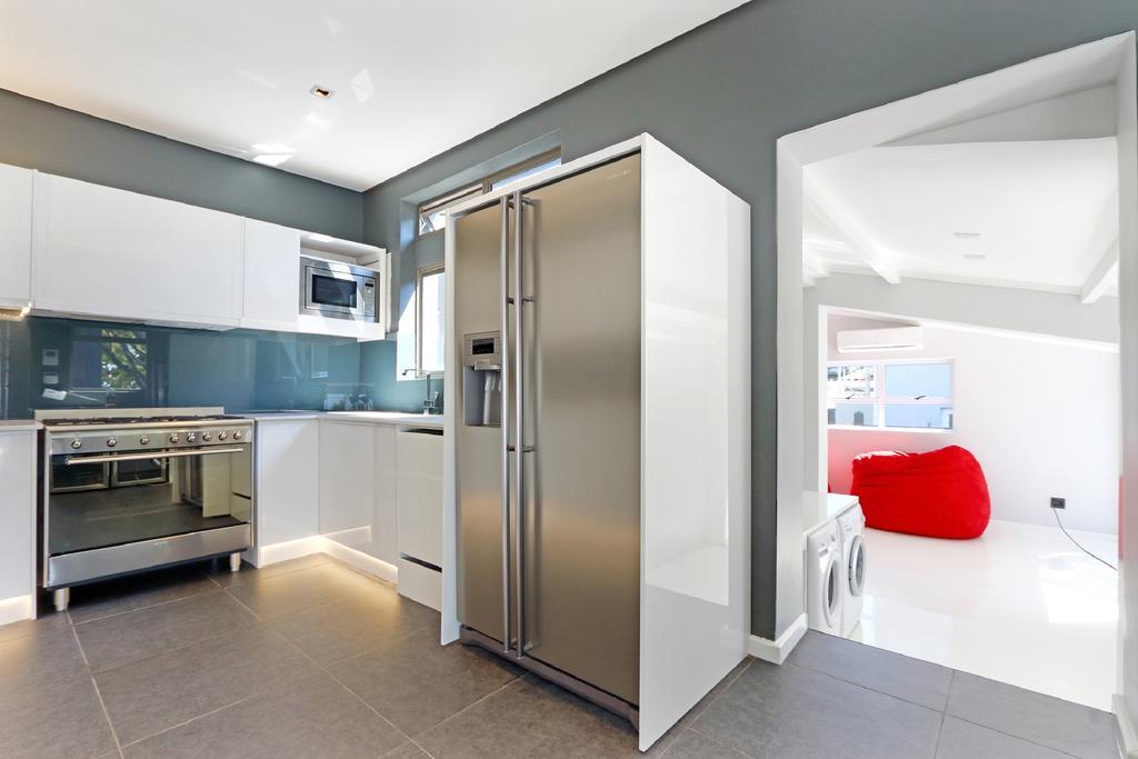Valtameri By Totalstay Camps Bay Luaran gambar